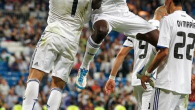 Photo de Emmanuel Adebayor range ses crampons !